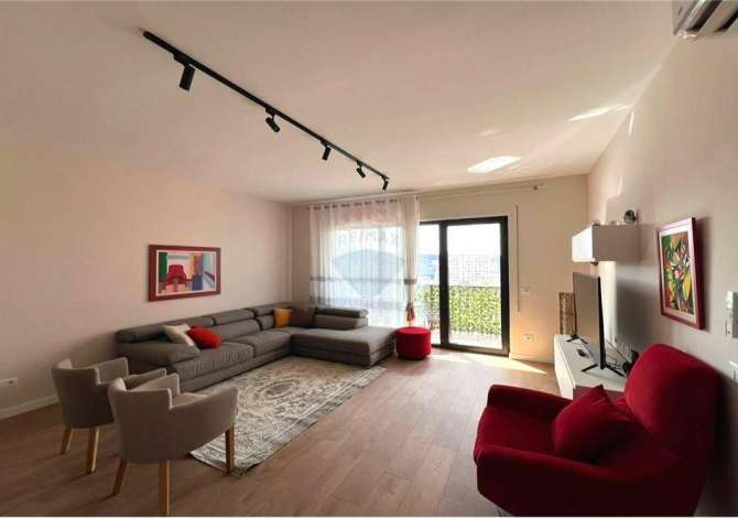 Shtepi me qera 2+1 ne Tirane - 1,000 Euro