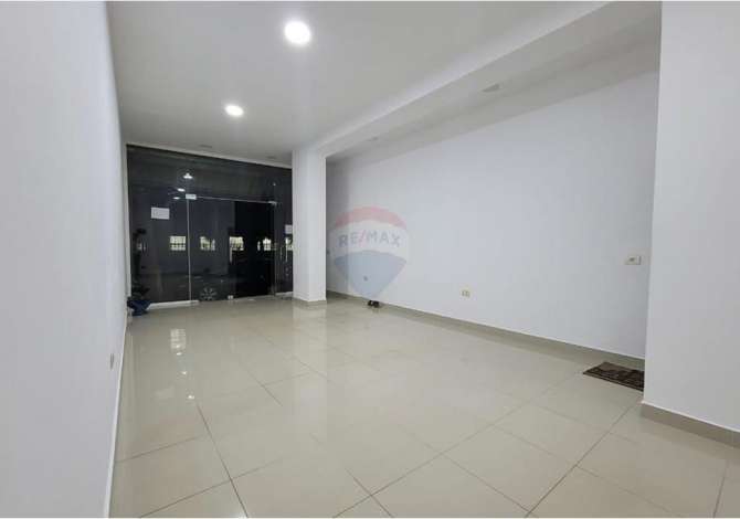 Ambient biznesi me qera 1+1 ne Tirane - 400 Euro