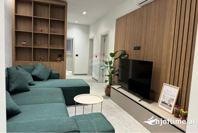 Shtepi me qera 2+1 ne Tirane - 75,000 Leke