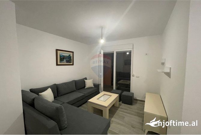 Shtepi me qera 2+1 ne Tirane - 450 Euro