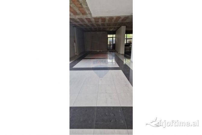 Ambient biznesi me qera 1+1 ne Tirane - 1,300 Euro