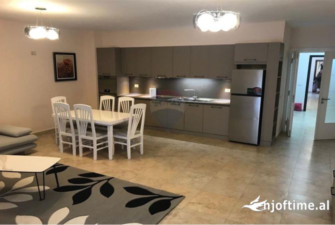 Shtepi me qera 2+1 ne Tirane - 700 Euro