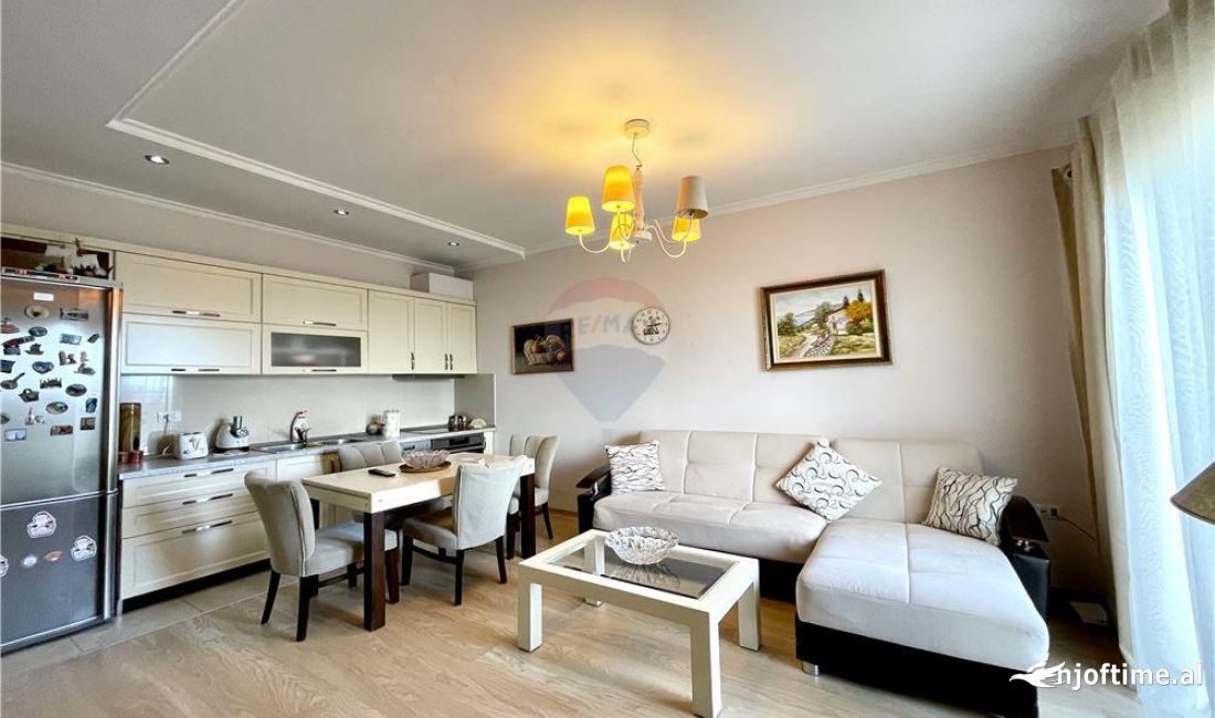 Shtepi me qera Apartament ne Tirane, 1+1, Mobilimi E mobiluar, Pagesa 600  Euro.