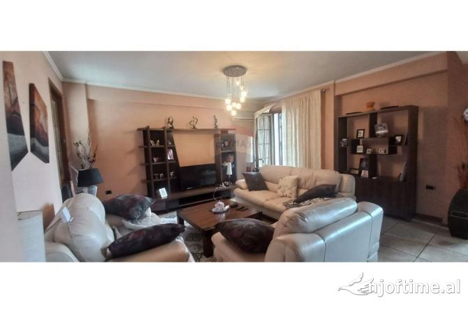 Shtepi me qera 1+1 ne Tirane - 550 Euro