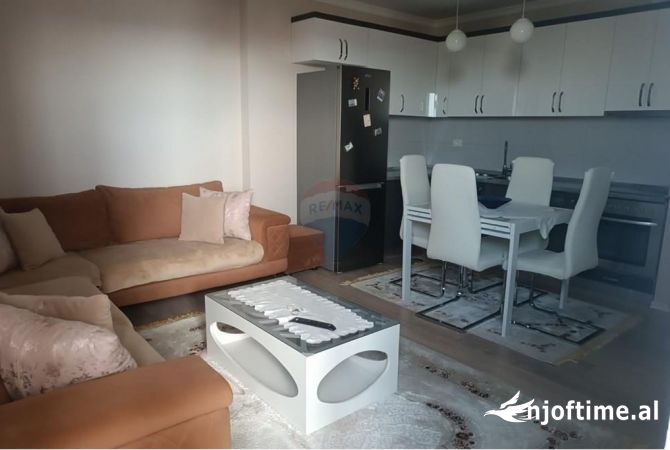 Shtepi me qera 2+1 ne Tirane - 500 Euro