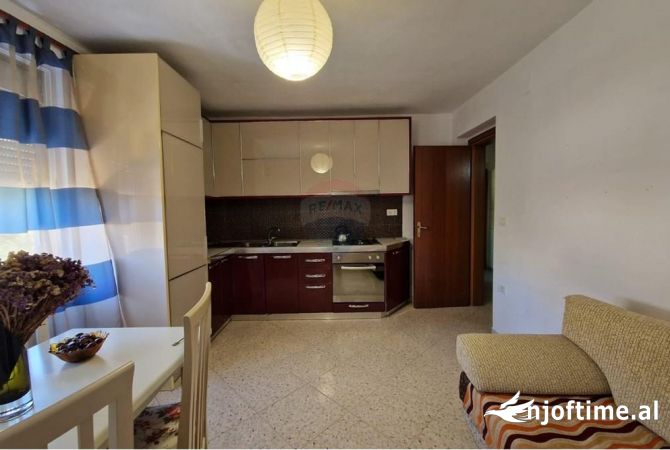 Shtepi me qera 2+1 ne Tirane - 450 Euro