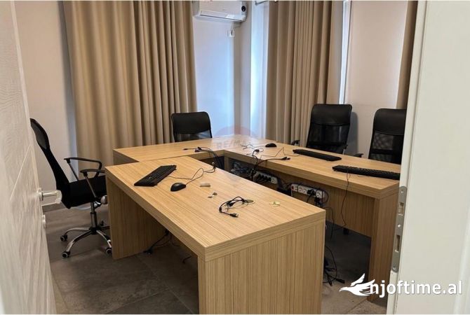 Ambient biznesi me qera 3+1 ne Tirane - 850 Euro