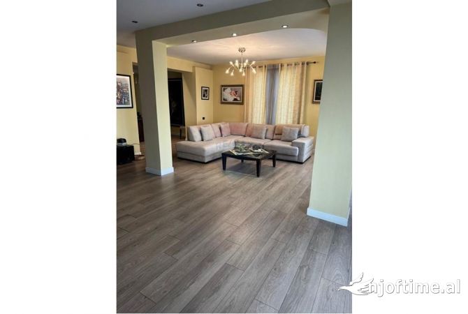 Shtepi ne shitje 2+1 ne Tirane - 29,900,000 Leke