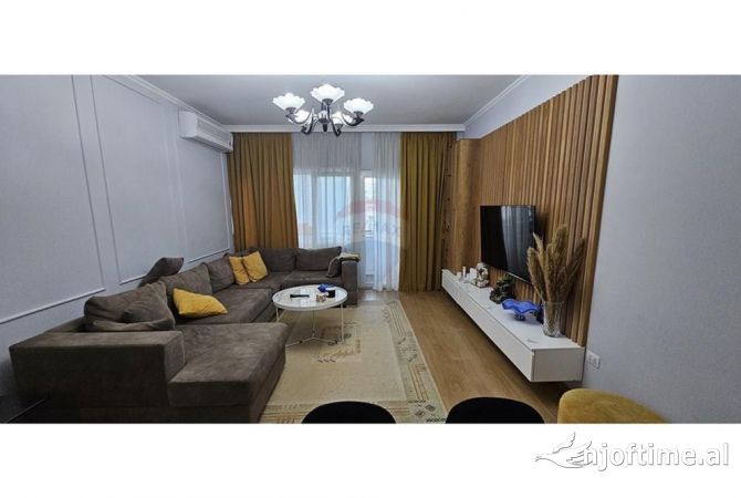 Shtepi me qera 2+1 ne Tirane - 700 Euro