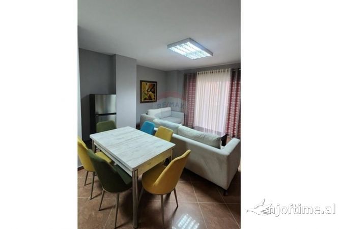 Shtepi me qera 2+1 ne Tirane - 500 Euro
