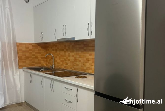 Shtepi me qera 2+1 ne Tirane - 700 Euro