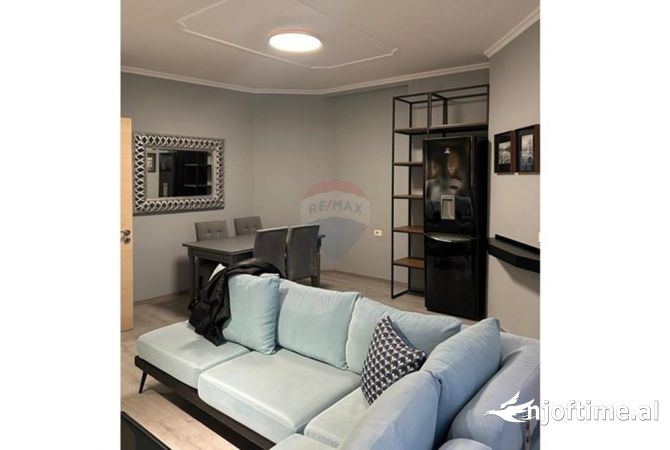 Shtepi me qera 2+1 ne Tirane - 650 Euro