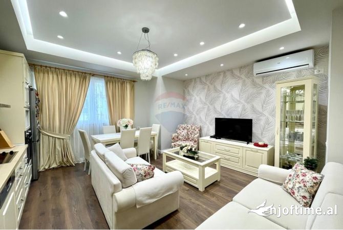 Shtepi me qera 2+1 ne Tirane - 1,200 Euro