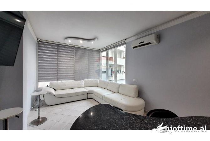 Shtepi me qera 3+1 ne Tirane - 800 Euro