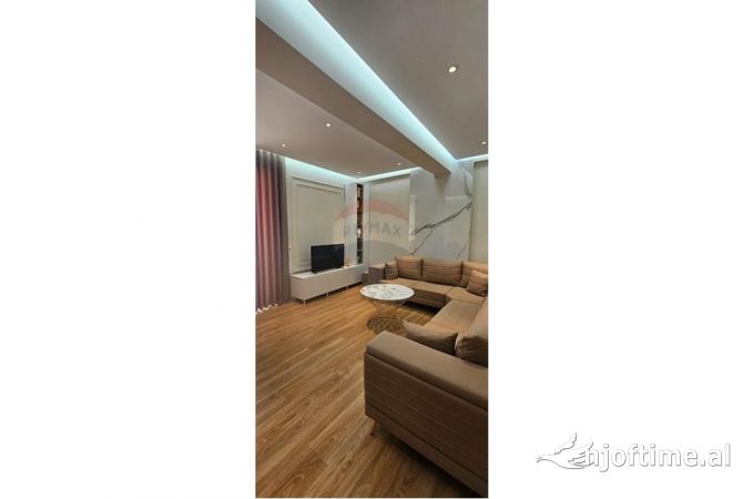 Shtepi me qera 1+1 ne Tirane - 700 Euro