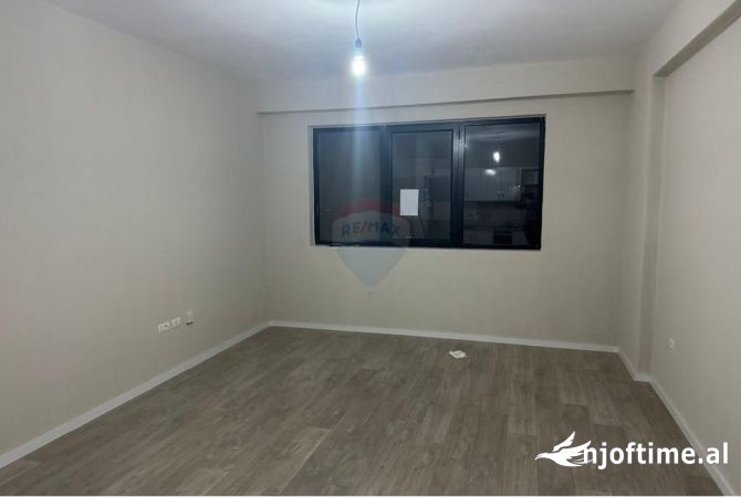 Shtepi me qera 1+1 ne Tirane - 350 Euro