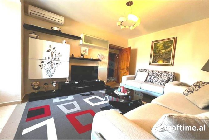 Shtepi me qera 2+1 ne Tirane - 500 Euro
