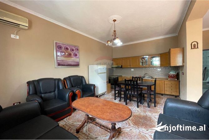 Shtepi me qera 2+1 ne Tirane - 400 Euro