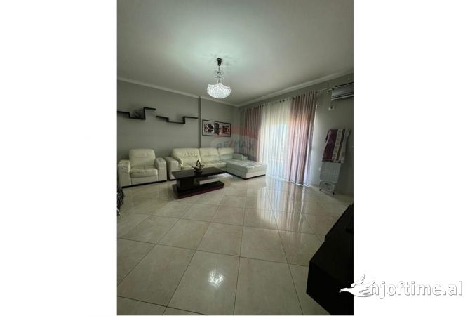 Shtepi me qera 2+1 ne Tirane - 600 Euro