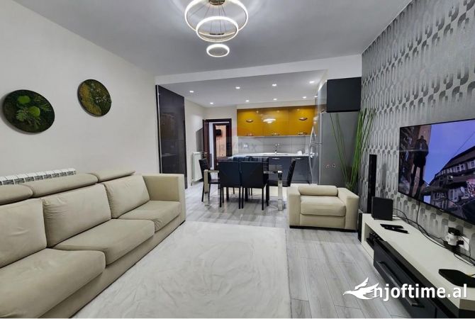 Shtepi me qera 2+1 ne Tirane - 600 Euro