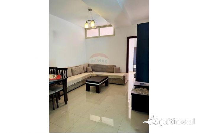 Shtepi me qera 2+1 ne Tirane - 45,000 Leke