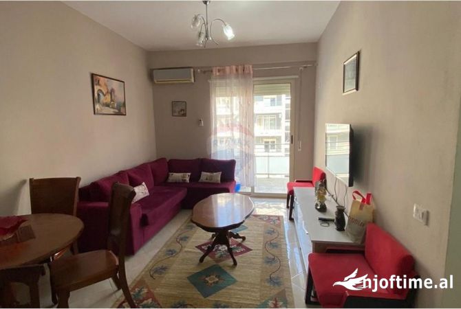 Shtepi me qera 1+1 ne Tirane - 450 Euro