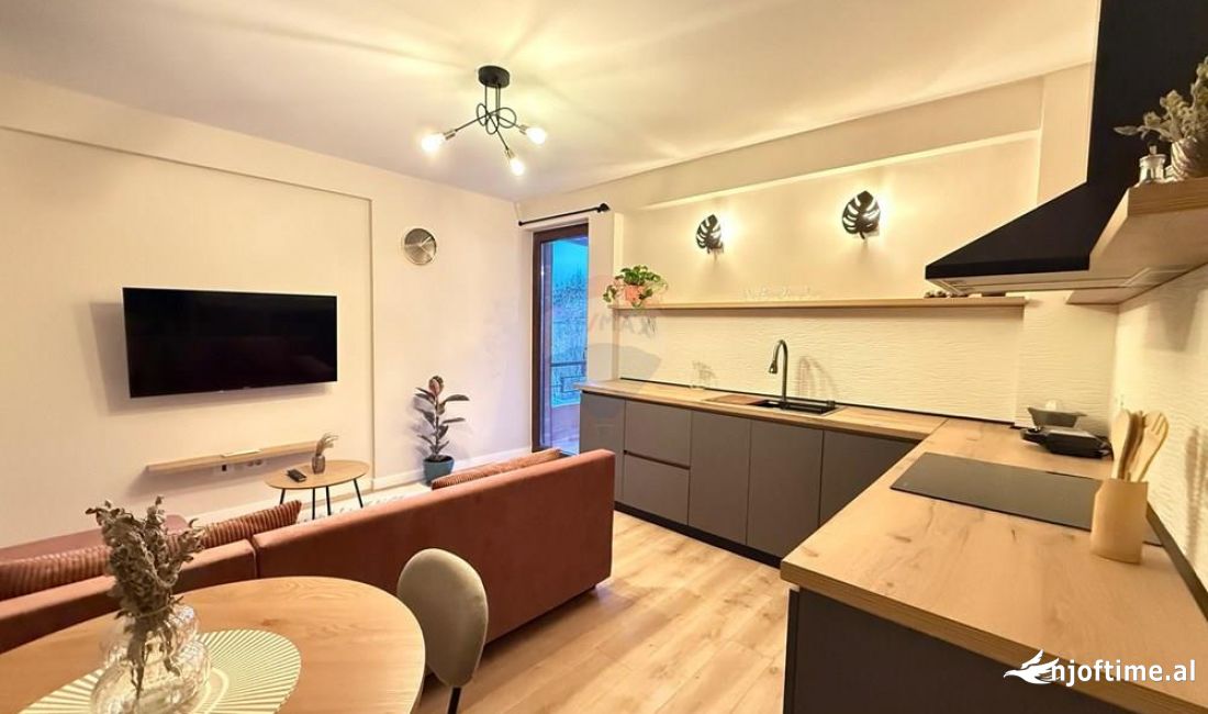 Shtepi me qera Apartament ne Tirane, 1+1, Mobilimi E mobiluar, Pagesa 600  Euro.
