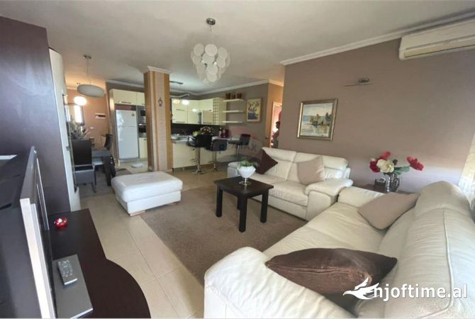 Shtepi me qera 2+1 ne Tirane - 500 Euro