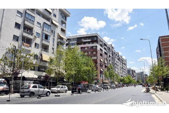 Ambient biznesi ne shitje 1+1 ne Tirane - 120,000 Euro