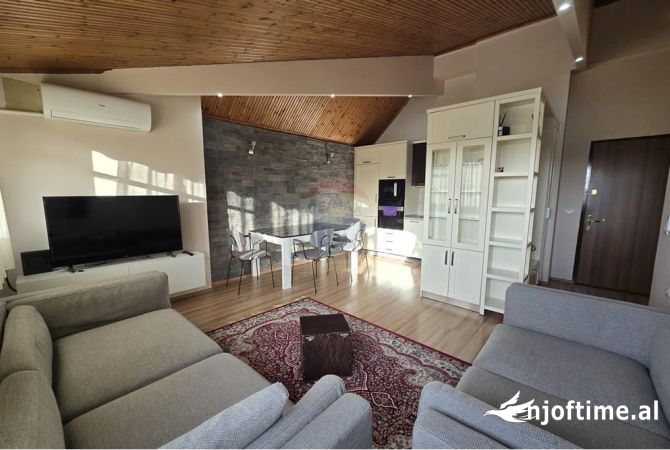 Shtepi me qera 2+1 ne Tirane - 700 Euro