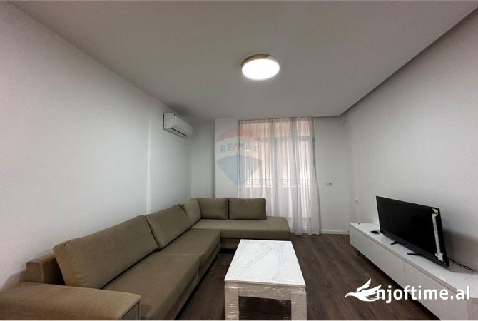 Shtepi me qera 1+1 ne Tirane - 450 Euro