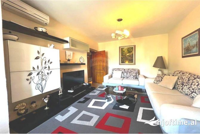 Shtepi me qera 2+1 ne Tirane - 500 Euro