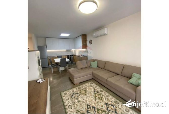 Shtepi ne shitje 3+1 ne Tirane - 220,000 Euro