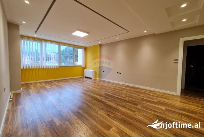 Ambient biznesi me qera 3+1 ne Tirane - 1,500 Euro