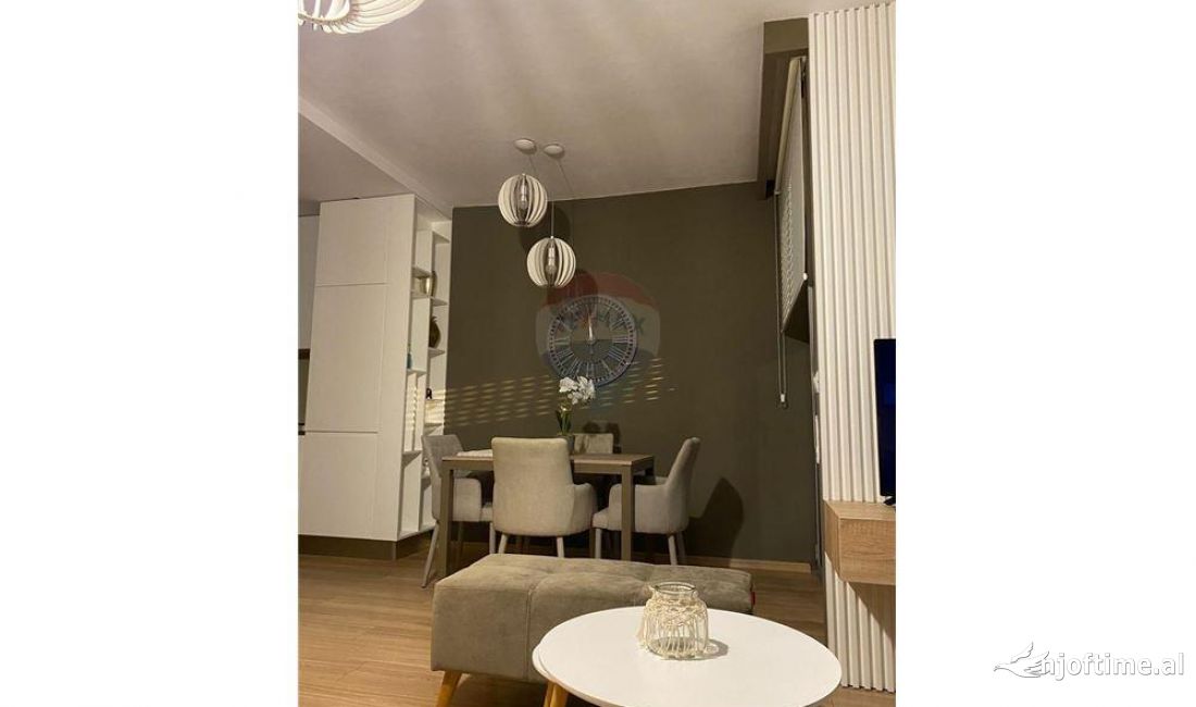 Shtepi me qera Apartament ne Tirane, 2+1, Mobilimi E mobiluar, Pagesa 650  Euro.