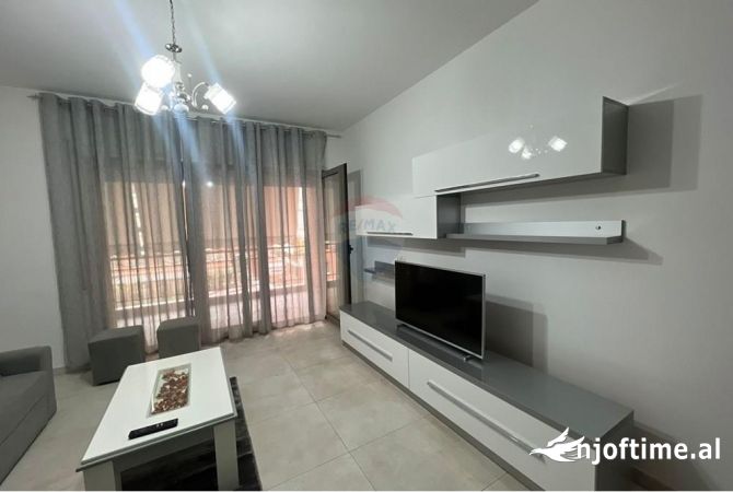 Shtepi me qera 1+1 ne Tirane - 650 Euro