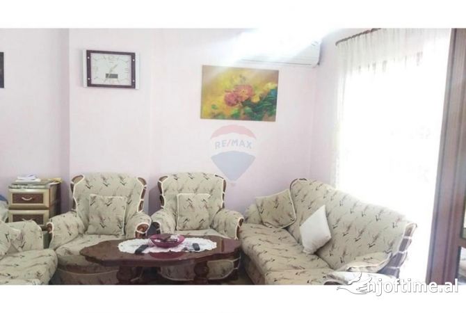 Shtepi me qera 2+1 ne Tirane - 380 Euro
