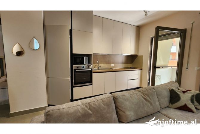 Shtepi me qera 1+1 ne Tirane - 750 Euro