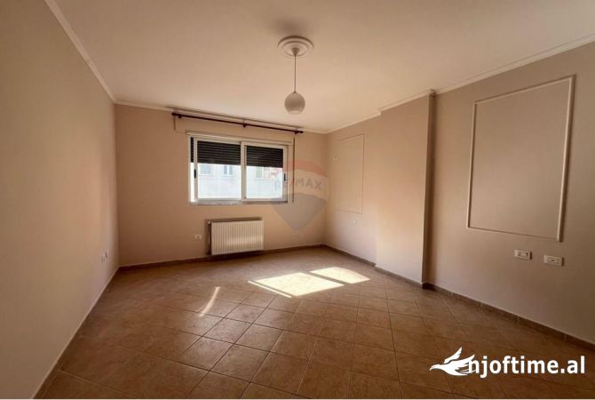 Shtepi me qera 2+1 ne Tirane - 600 Euro