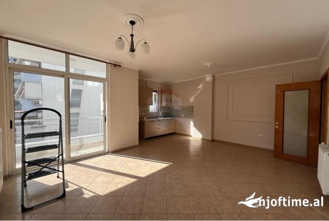 Shtepi me qera 2+1 ne Tirane - 600 Euro