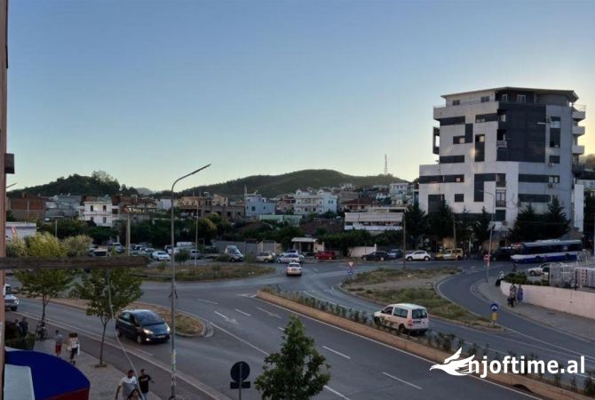 Ambient biznesi ne shitje 1+1 ne Tirane - 280,000 Euro