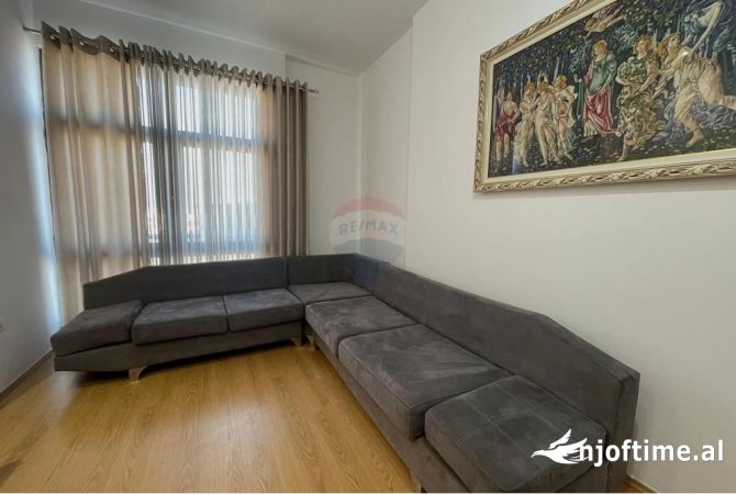 Shtepi me qera 1+1 ne Tirane - 400 Euro