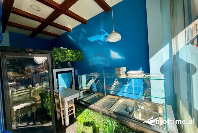 Ambient biznesi ne shitje 2+1 ne Tirane - 3,000,000 Leke
