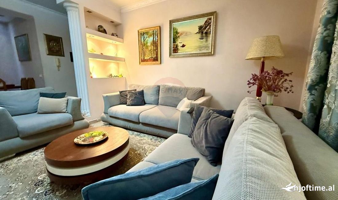 Shtepi me qera Apartament ne Tirane, 2+1, Mobilimi E mobiluar, Pagesa 550  Euro.