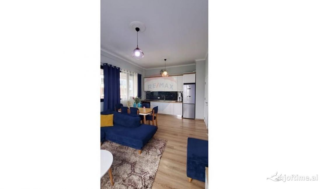 Shtepi me qera Apartament ne Tirane, 2+1, Mobilimi E mobiluar, Pagesa 900  Euro.