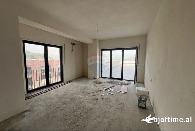 Shtepi ne shitje 2+1 ne Tirane - 289,000 Euro