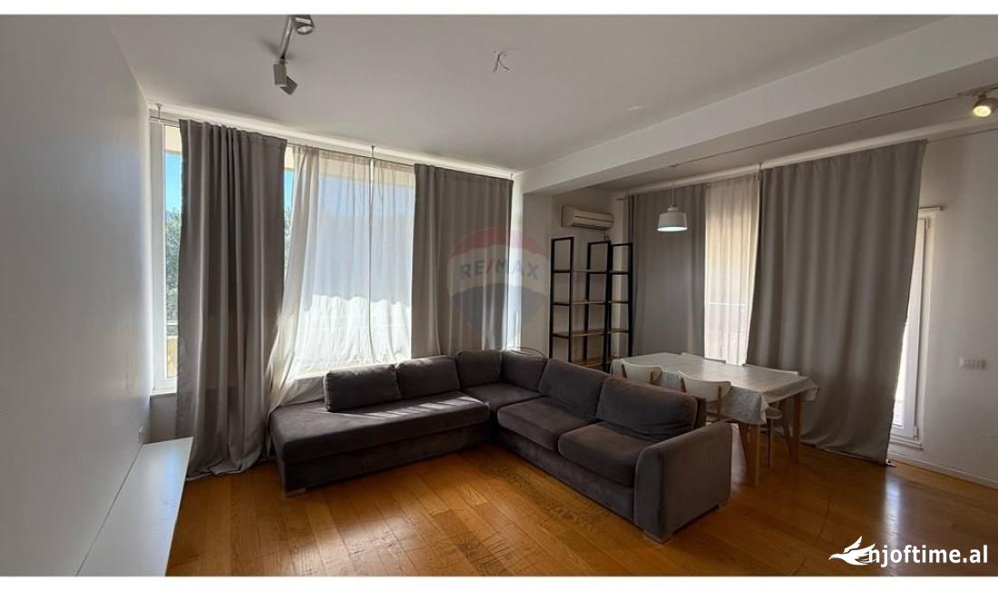 Shtepi me qera Apartament ne Tirane, 1+1, Mobilimi E mobiluar, Pagesa 450  Euro.