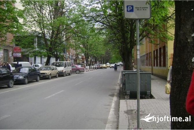 Ambient biznesi me qera 1+1 ne Tirane - 600 Euro