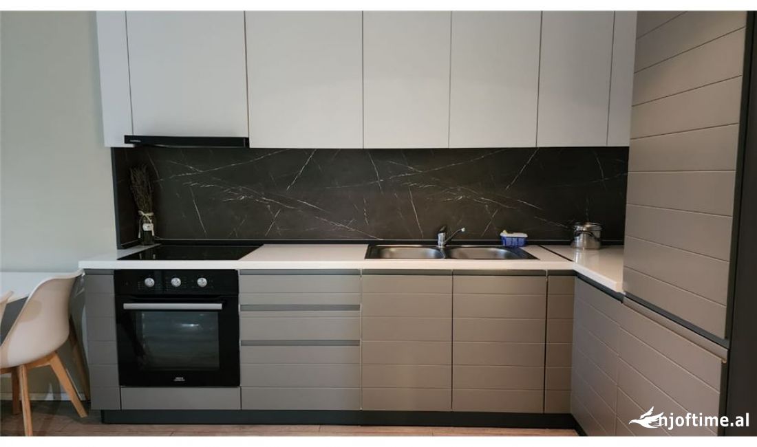 Shtepi me qera Apartament ne Tirane, 1+1, Mobilimi E mobiluar, Pagesa 500  Euro.