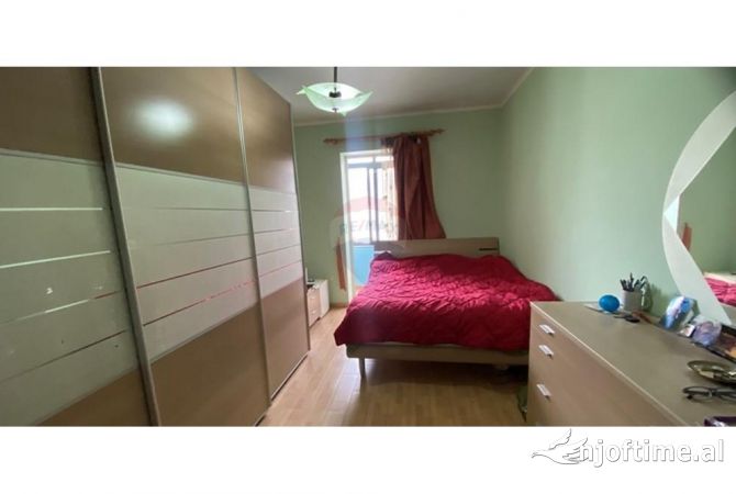 *APARTAMENT 1+1 PER SHITJE / STADIUMI DINAMO*
